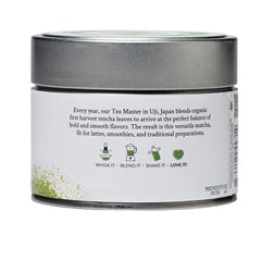 Matcha Kari organic powder closeup shows vibrant color and purity