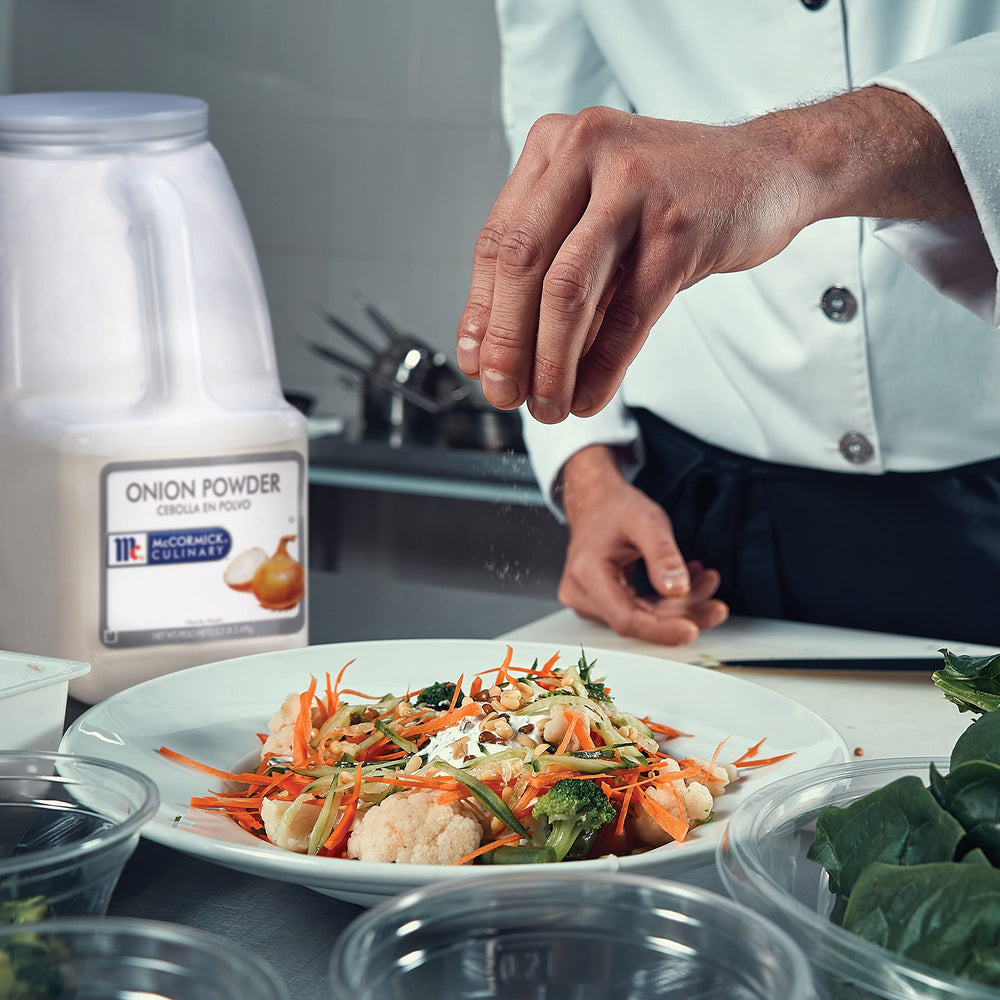 McCormick Culinary Onion Powder dissolving into liquid for sauces.
