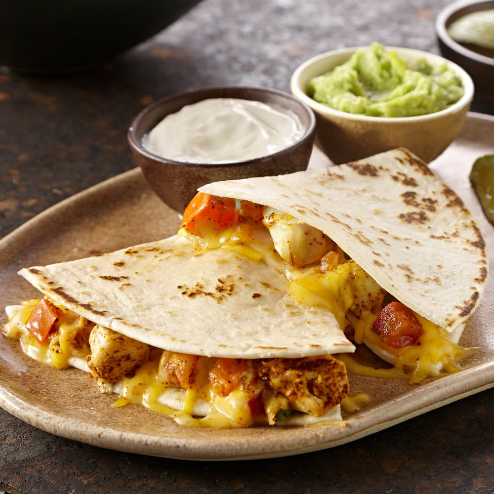 McCormick Dark Chili Powder blends ripe peppers with garlic and spices for balance.