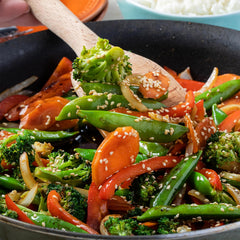 McCormick Garlic Powder texture close-up emphasizes mellower flavor than raw garlic