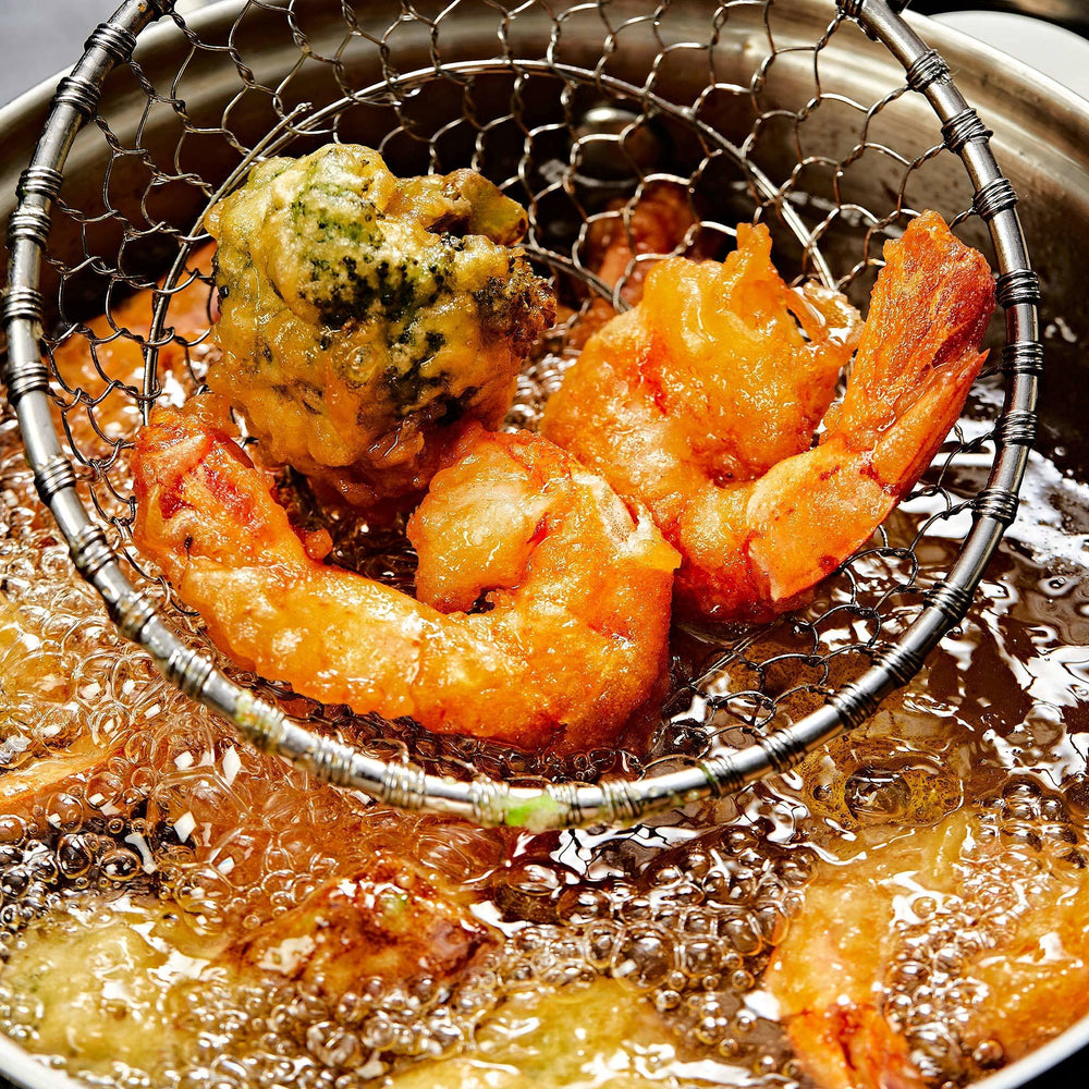 McCormick Golden Dipt Tempura Batter Mix golden-brown finish hints at restaurant-style texture.