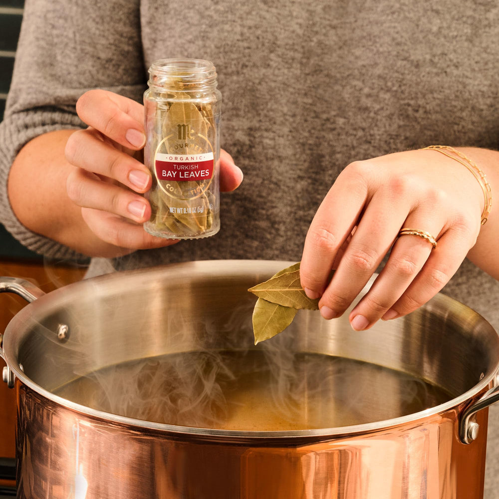 McCormick Gourmet Turkish Bay Leaves storage keeps pantry aroma intact