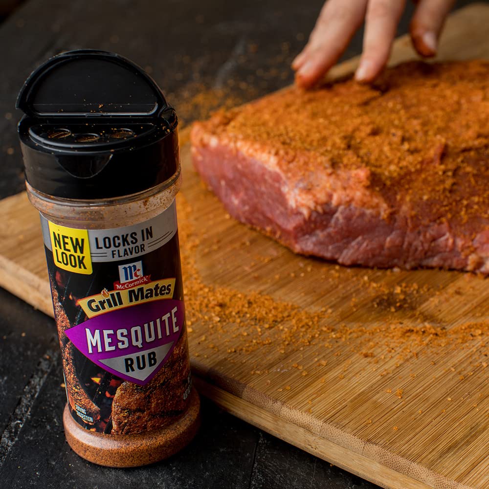Shake-and-sprinkle bottle design of Mesquite Rub for precise seasoning