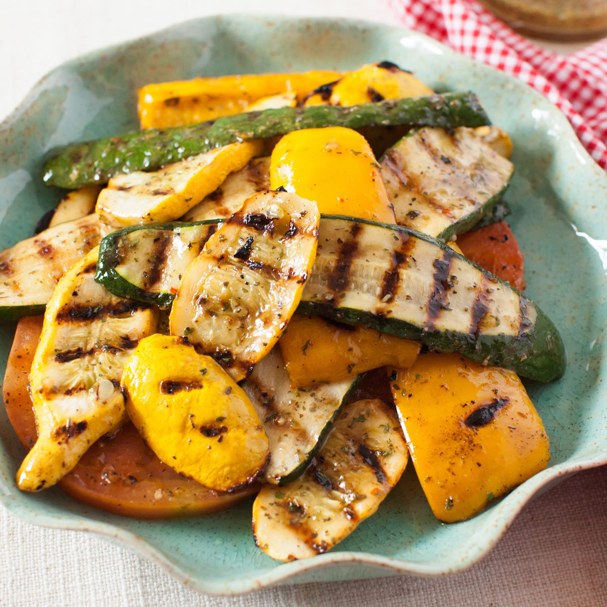 McCormick Grill Mates Zesty Herb Marinade Mix used as beef burger rub.