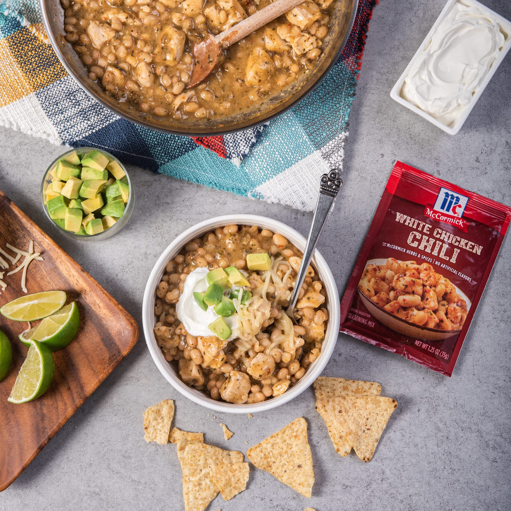 McCormick ingredients chili-bowl with onion, cumin and garlic blend