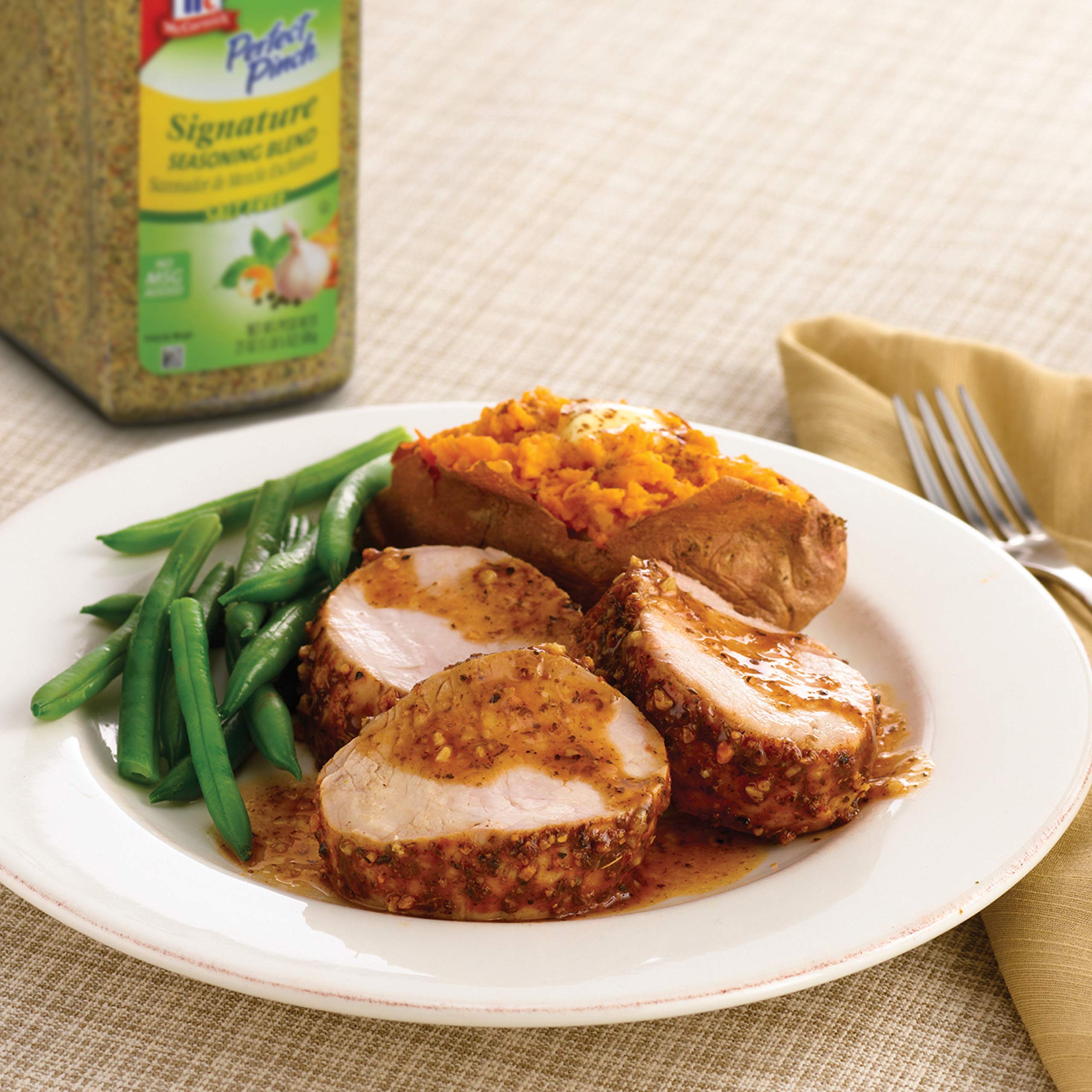 McCormick Perfect Pinch Signature Salt Free Seasoning ready for chicken application