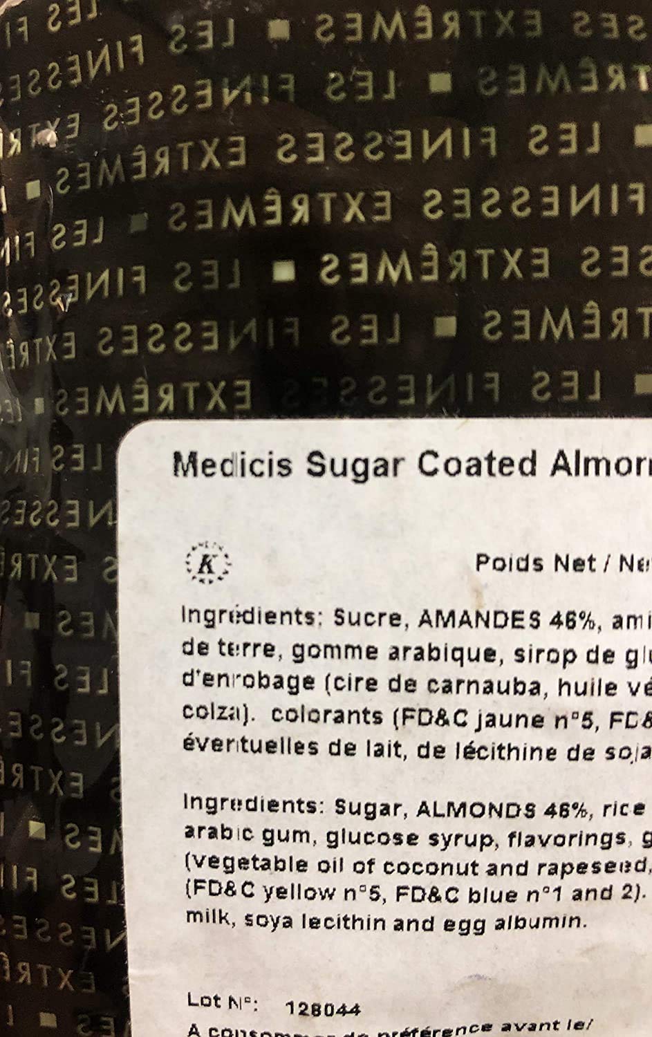 Medicis wedding favor display with refined candied almonds