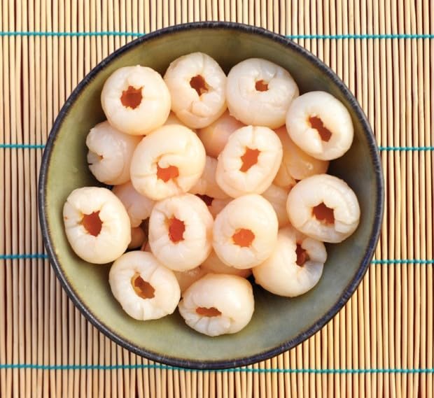 Mekoman lychee can label showcases premium canned fruit for pantries.