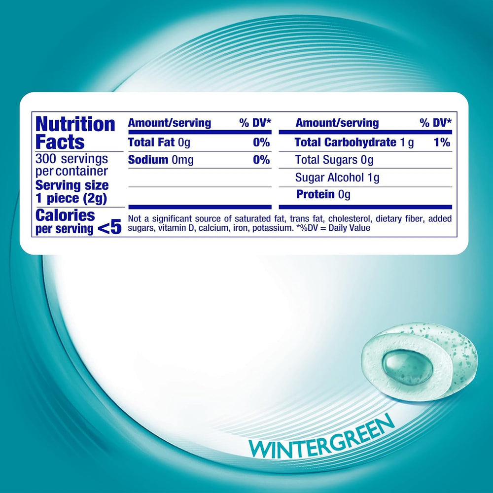 Close-up of Mentos Pure Fresh Wintergreen gum piece with mint flavor.