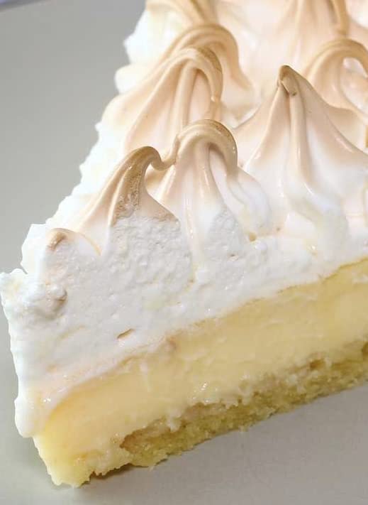 MERINGUE POWDER mixes with water to create royal icing with a smooth finish.