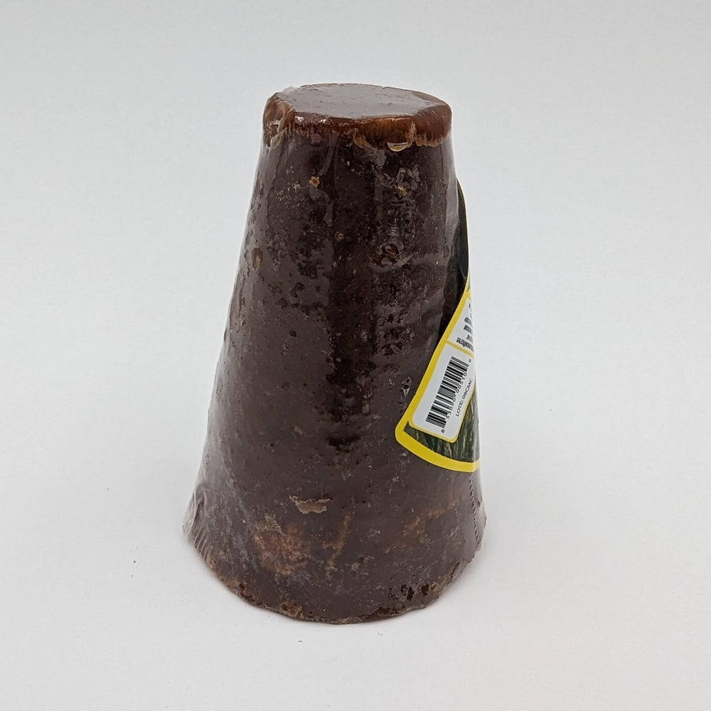 Mi Huerta Piloncillo cone dissolving or melting into hot liquid