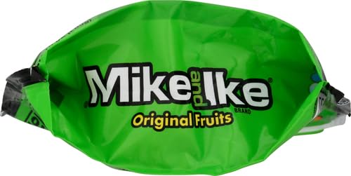 Mike and Ike lime flavor close-up highlights tangy citrus.