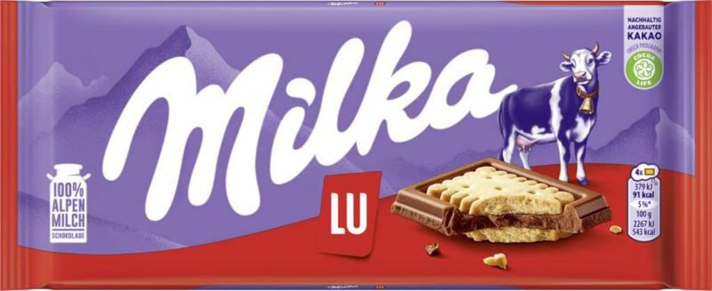 Milka Lu biscuits pack, ideal for sharing with friends.