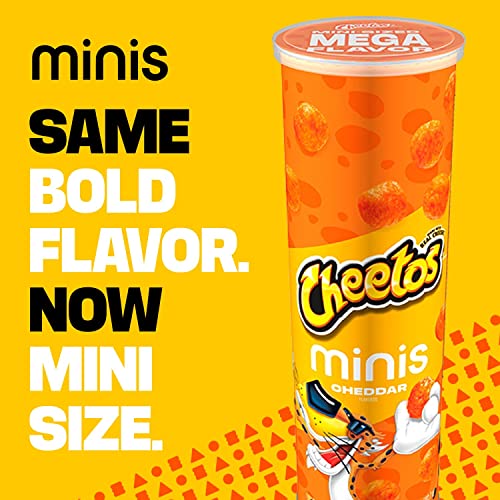 Minis Cheetos Cheddar close-up of airy, crisp cheese-flavored texture.