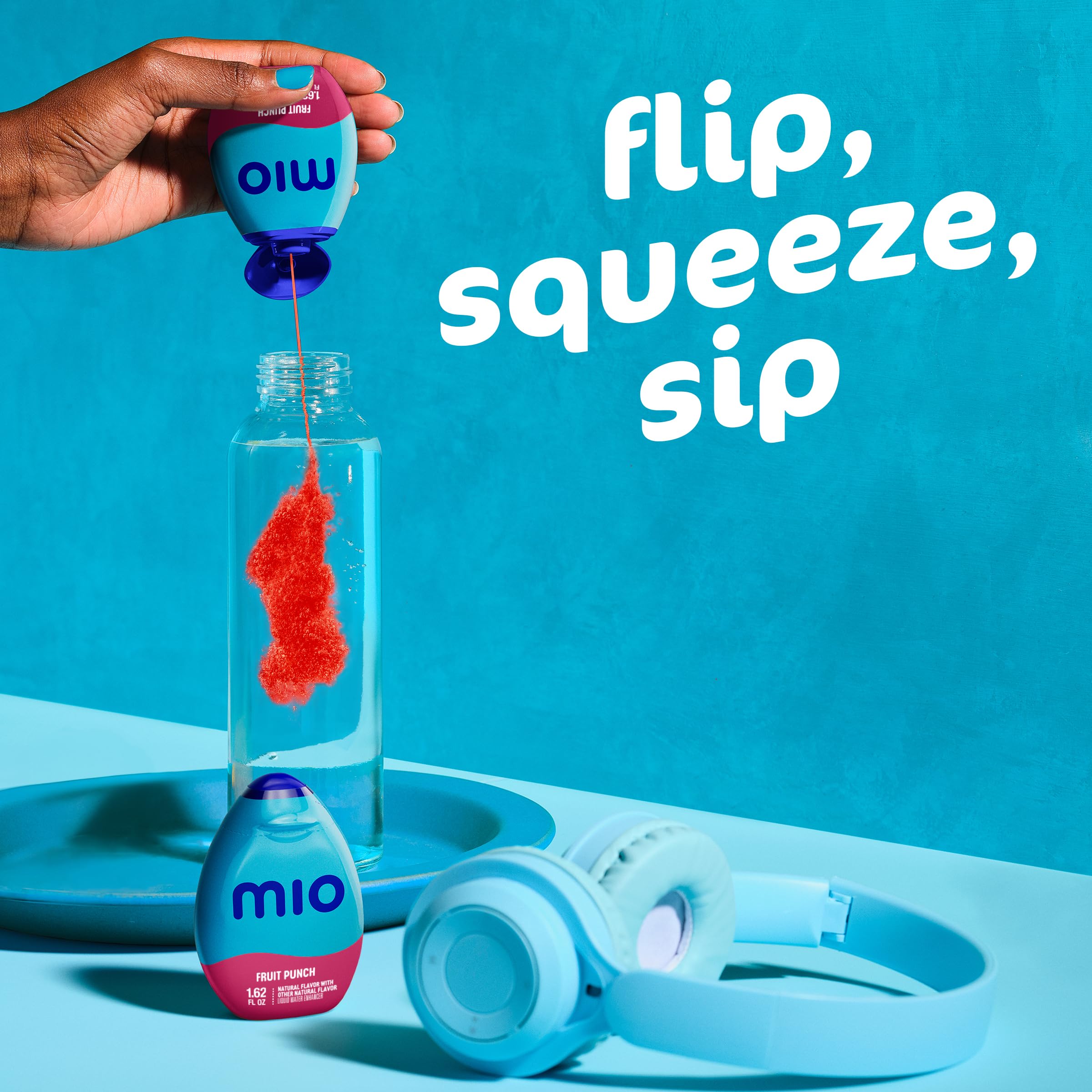 Mio Fruit Punch aroma hints at a refreshing drink.