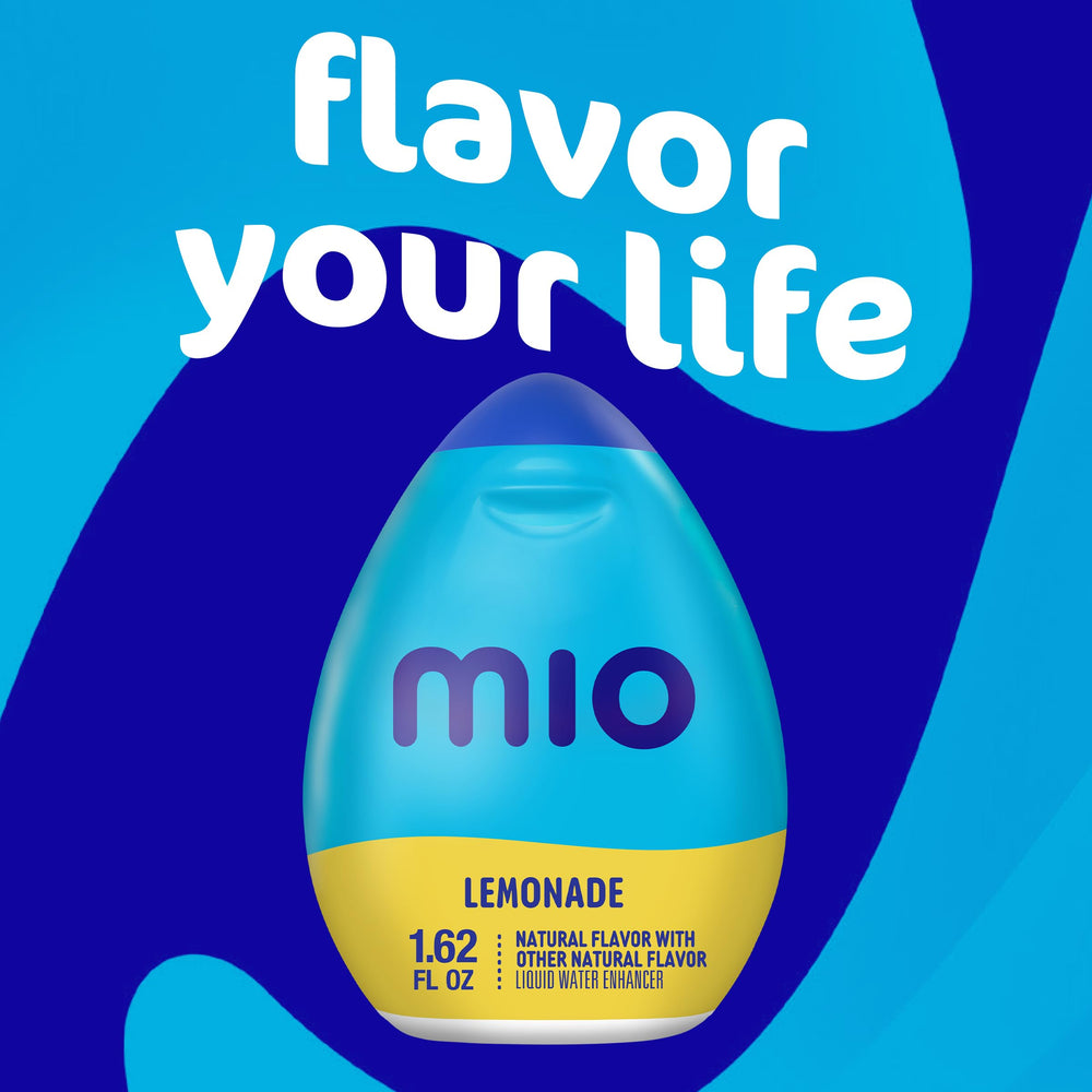 Natural flavors label on Mio bottle for a clean taste
