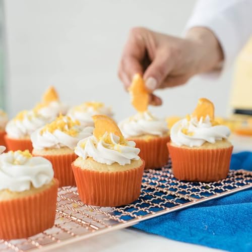 Miss Jones Vanilla Buttercream cake-layer-coverage delivers even coating for layered cakes.
