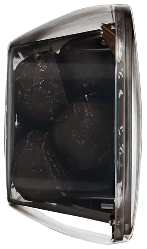 Mitica Chocolate Cherries served on a plate evokes dessert-worthy snacking moments.