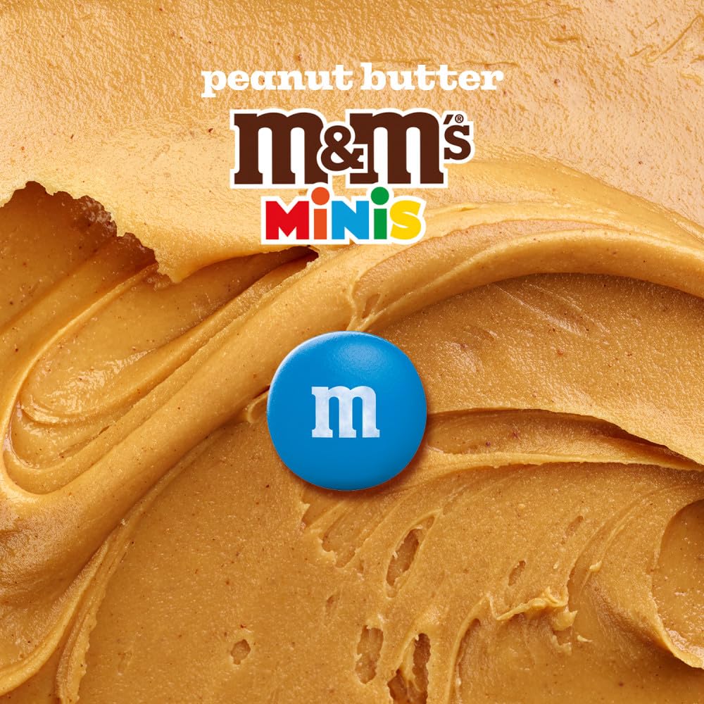 M&M'S MINIS team-spirit bowls brighten game-day tables.