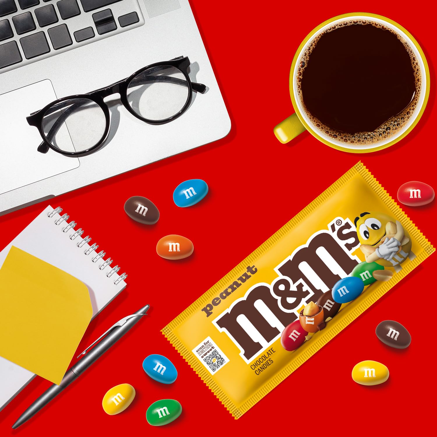 M&M'S for party decor and candy buffets, adding color and crunch.
