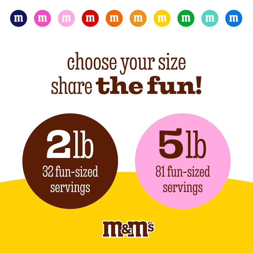 M&M’S WORLD bulk candy buffet: plenty to fill jars and DIY gift kits.