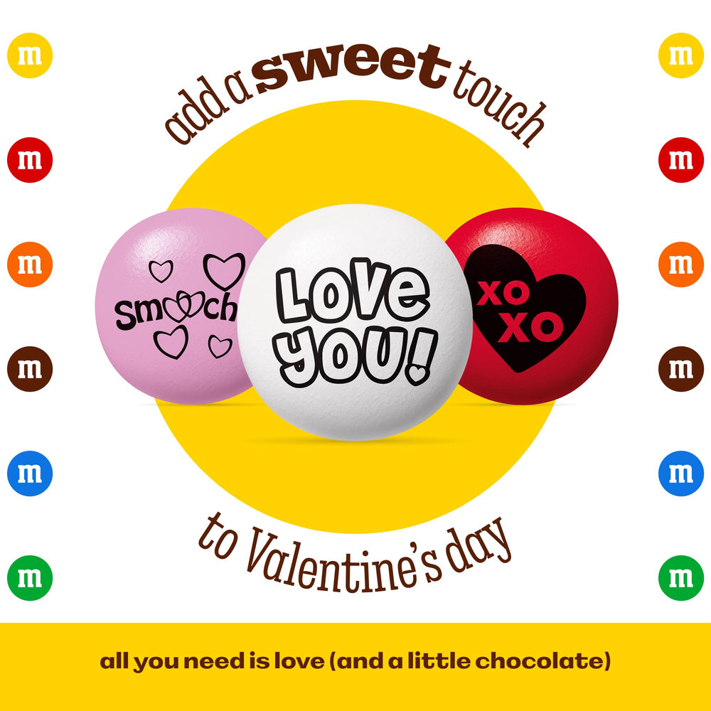 M&M’S WORLD messages candy: printed phrases add a playful touch to gifts.