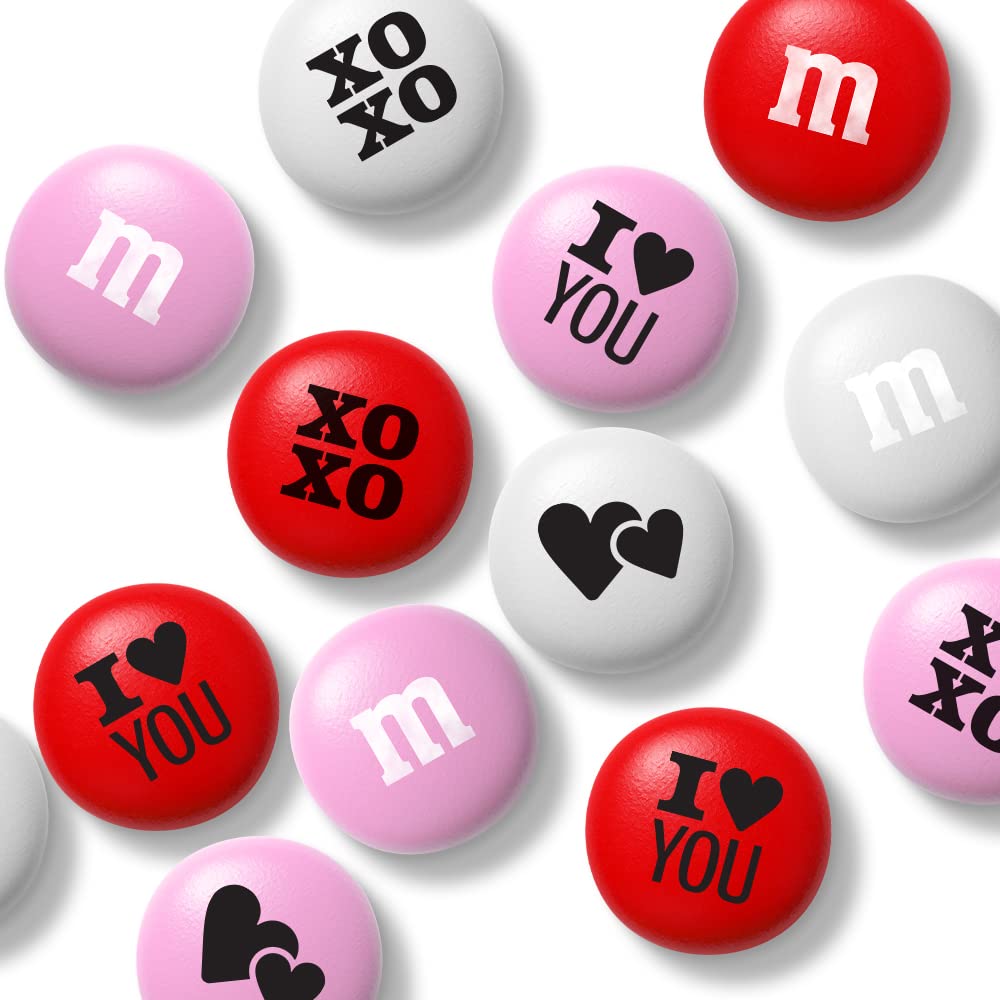 M&M'S WORLD reusable dispenser adds a playful keepsake after gifting.