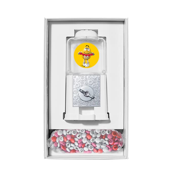 M&M'S WORLD white branded gift box enhances presentation for gifting occasions.