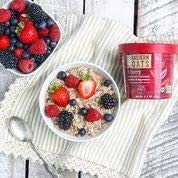 Modern Oats 5 Berry cup with lid showcases spoon-ready texture and easy prep.