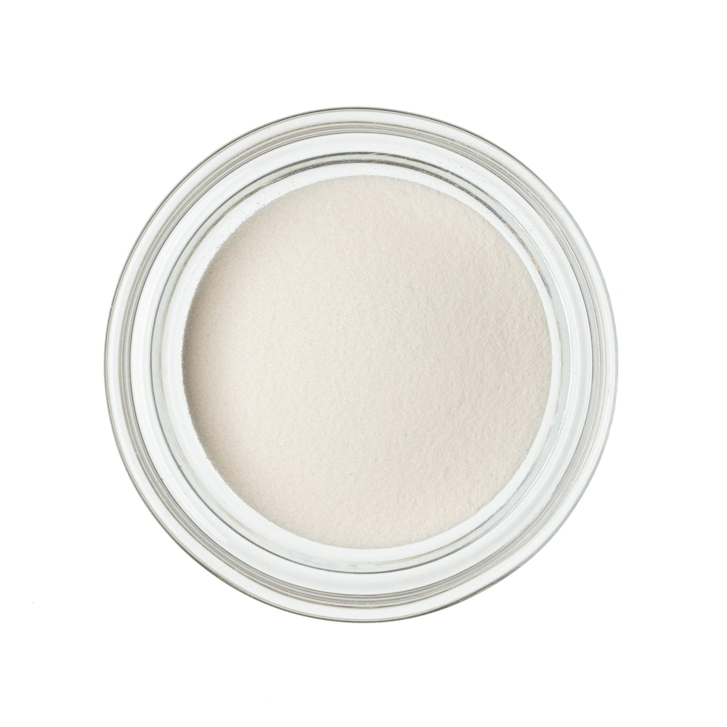 Xanthan Gum thickening a sauce for richer texture and stability.