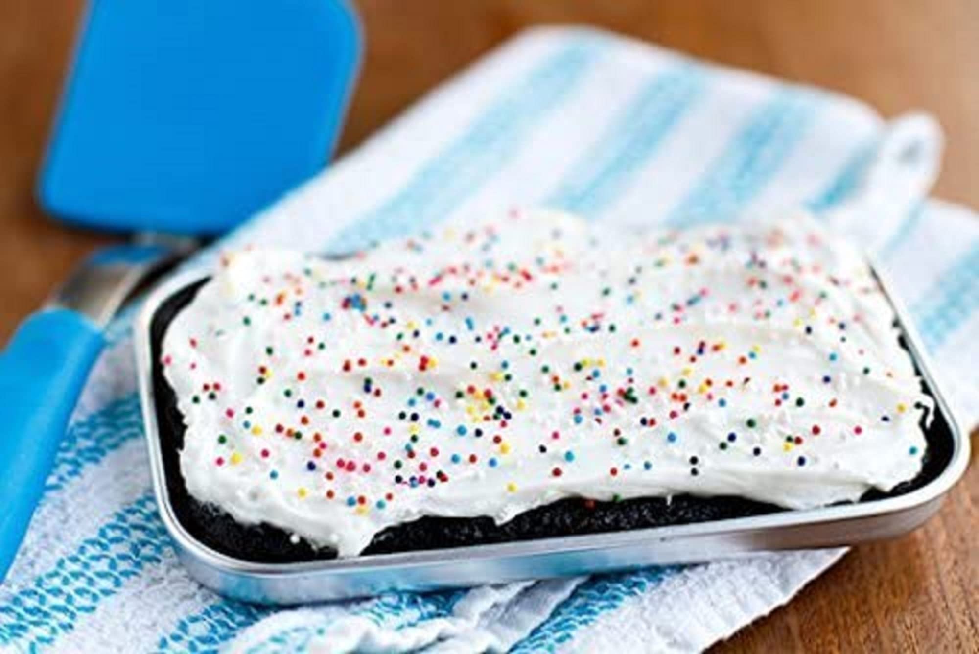 Mojo Easy Bake kid-baker fun invites creativity in the kitchen