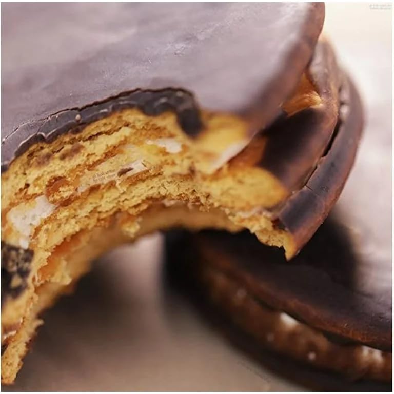 MoonPie Bluberry Sandwhich Mini microwave-ready image suggests quick, warm dessert.
