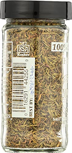 Close-up label showing organic thyme quality and natural sourcing.