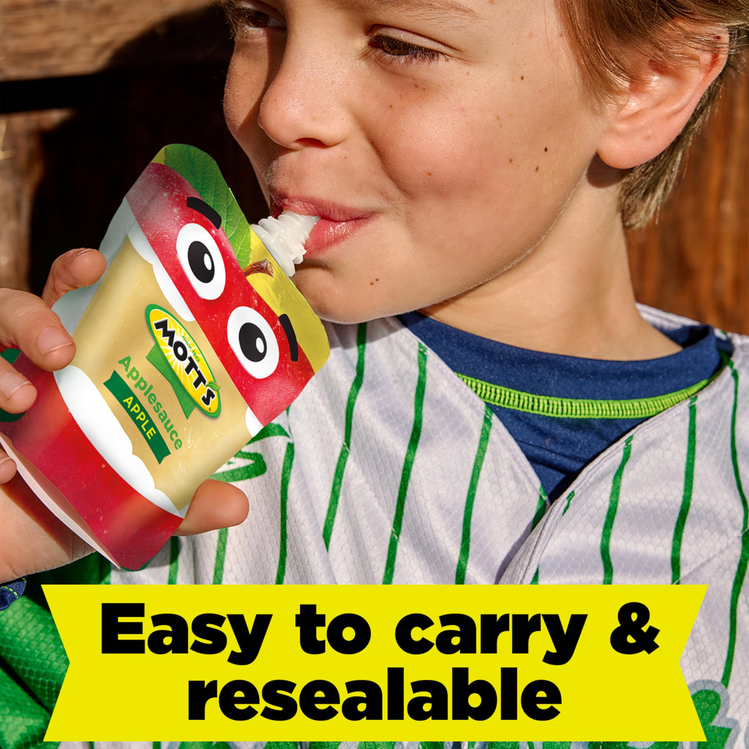 Motts Applesauce lunchbox-friendly for busy school days.