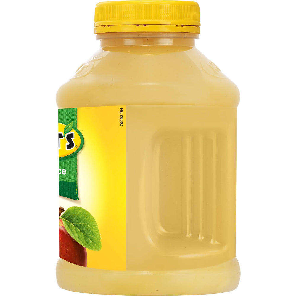 Close-up nutrition panel on Mott's jar with Vitamin C.