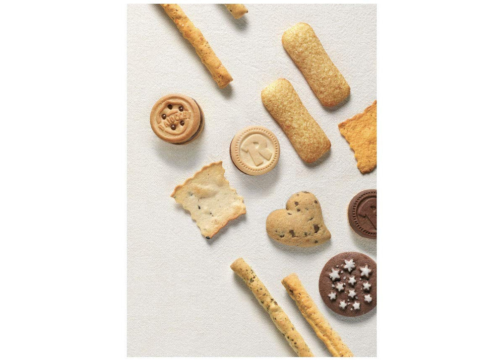 Versatile Cuoricini snack with coffee companion or dessert share.