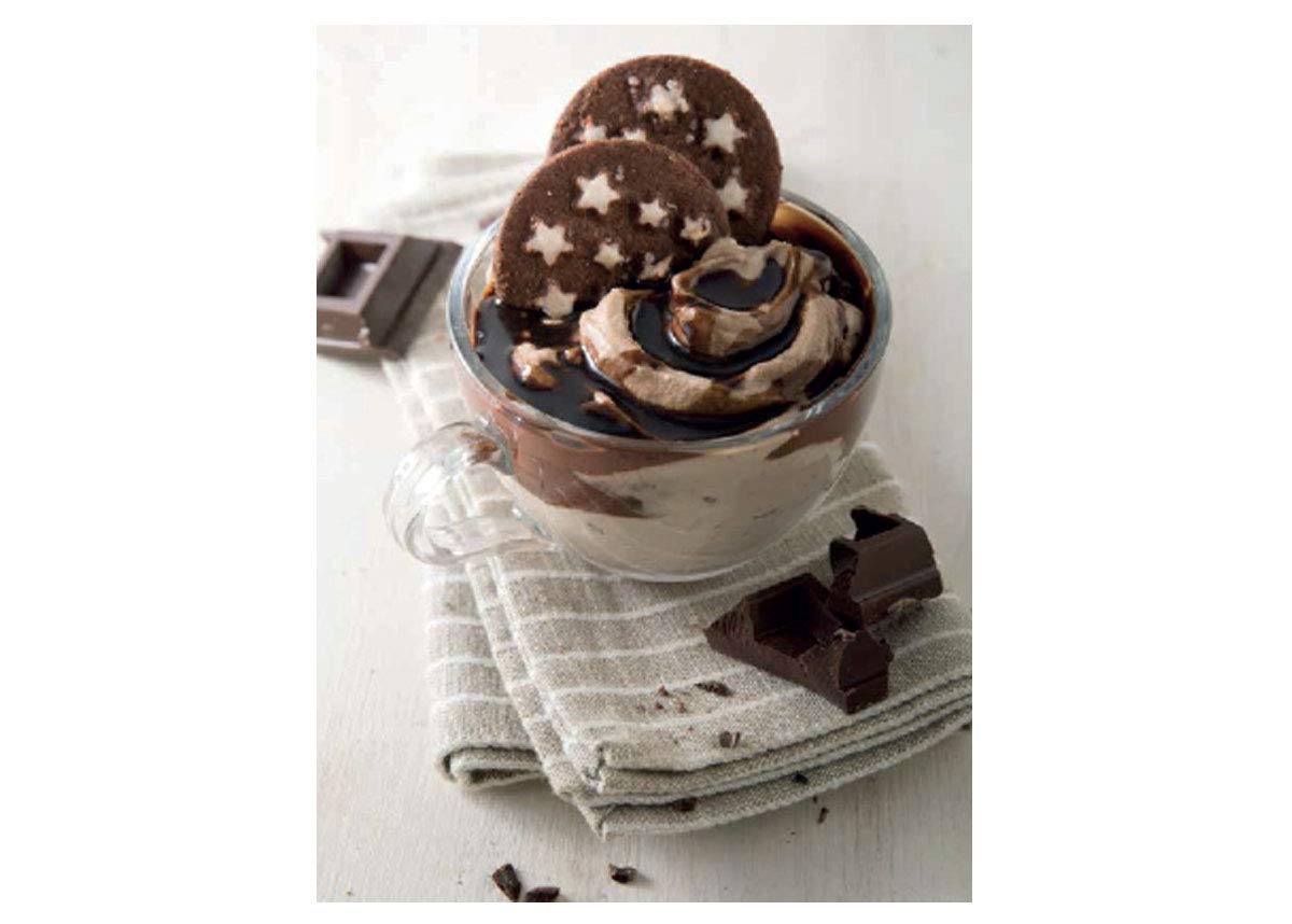 Mulino Bianco Pan di Stelle biscuits on plate, kid-friendly treat.