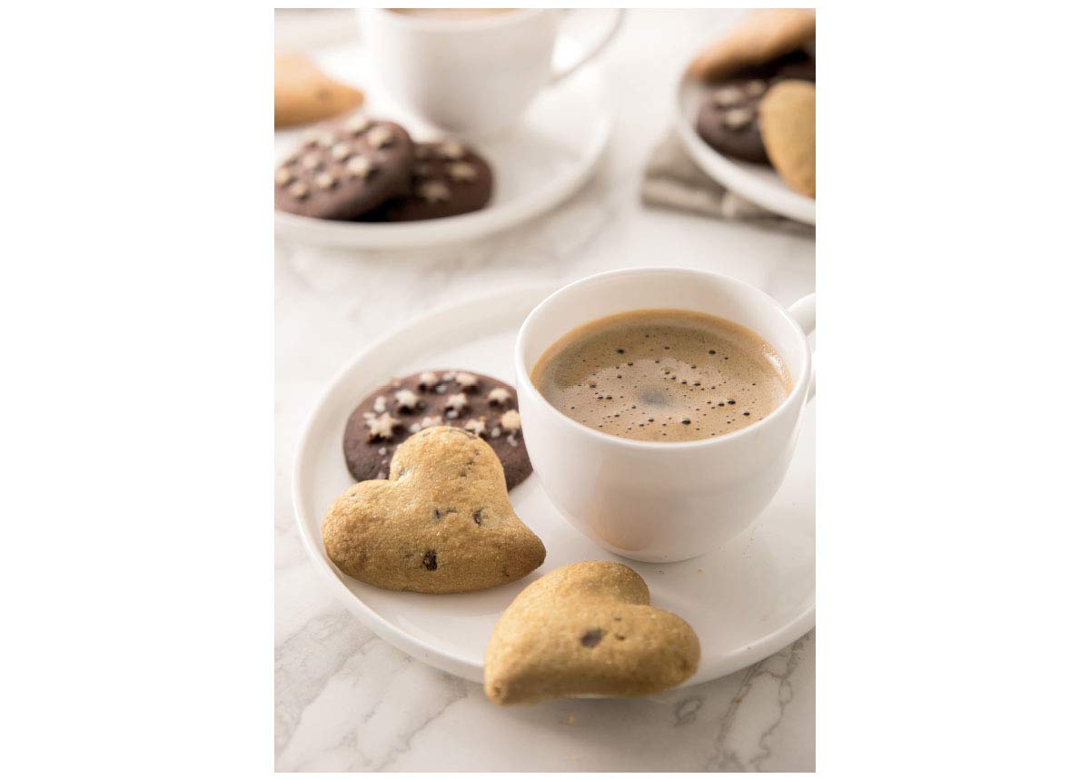 Mulino Bianco Pan di Stelle family snack time, shareable happiness.