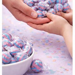 Individually wrapped Munchique cotton candy for on-the-go freshness.