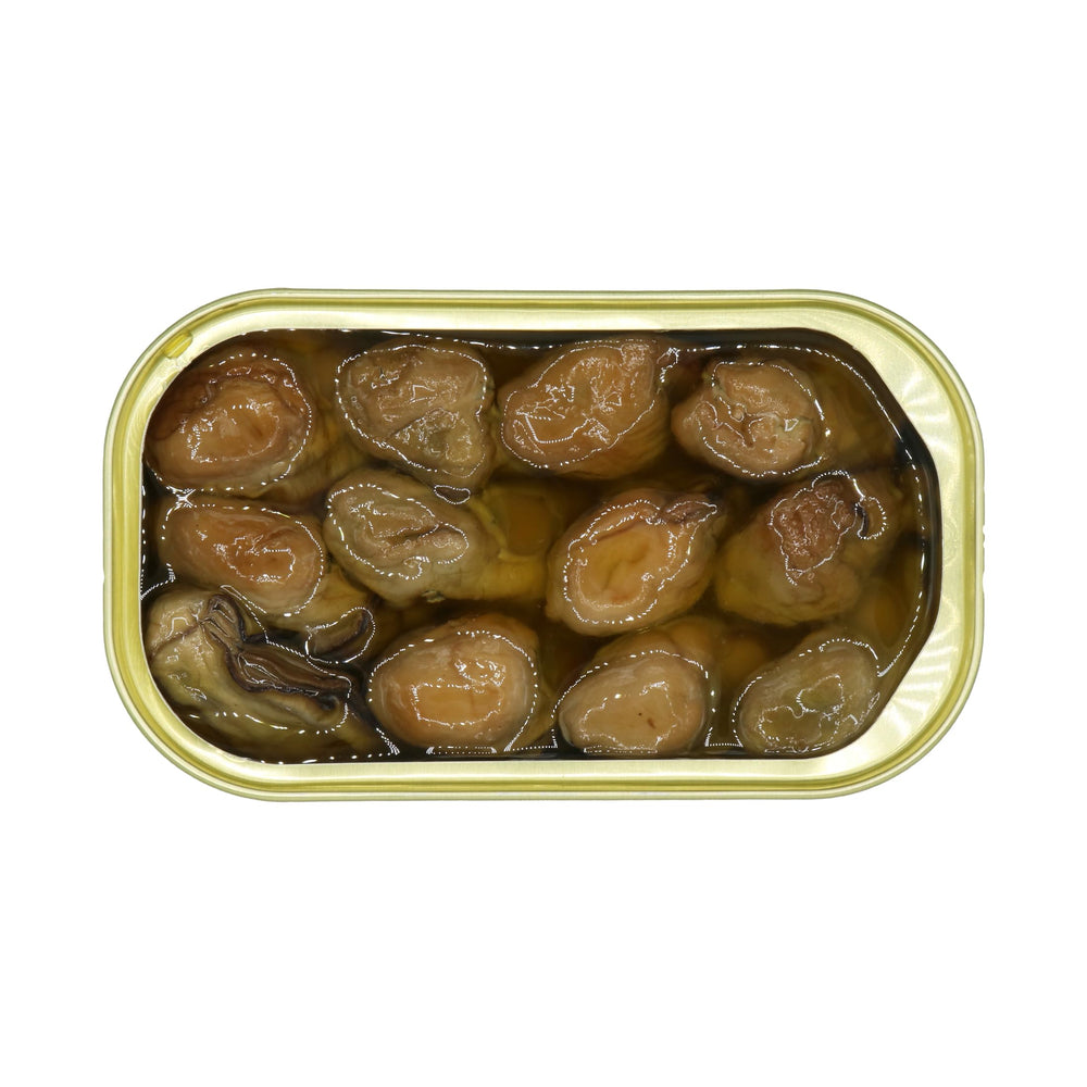 MW Polar oysters added to a fresh salad for a smoky, savory boost.