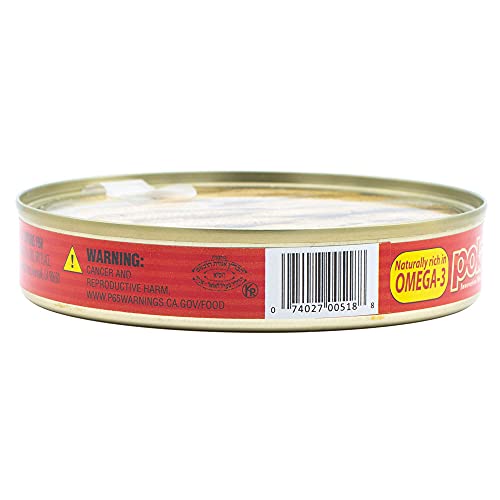 Naturally smoked Brisling sardines deliver a mild, artisanal flavor.