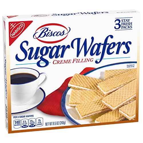 NABISCO Biscos cream filling detail, creamy center visible.