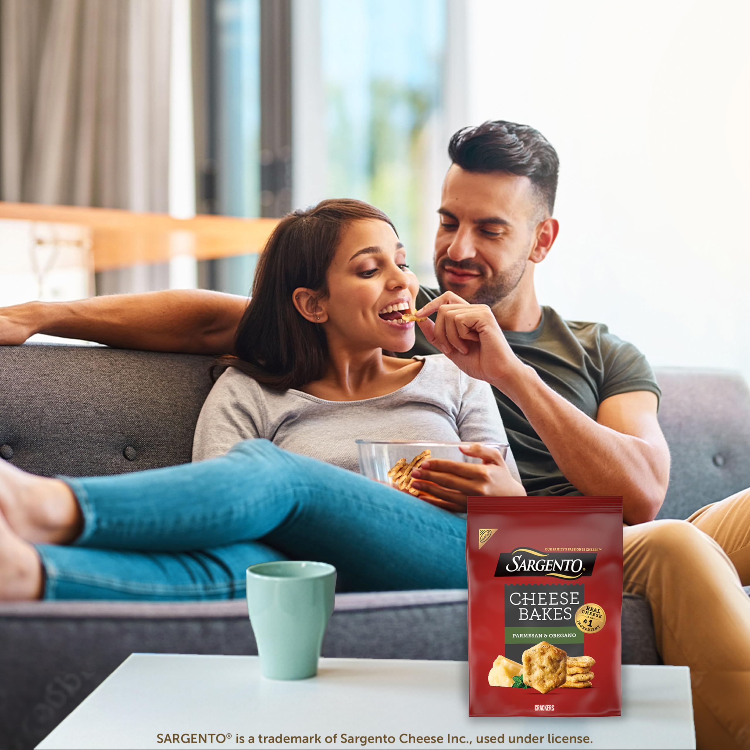 NABISCO Sargento Cheese Bakes crackers on a plate, highlighting savory herbs and cheese.