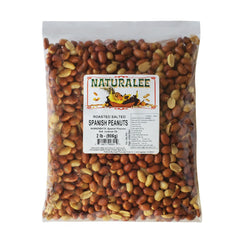 Naturalee Spanish peanuts with skin in packaging, a convenient high-protein snack.