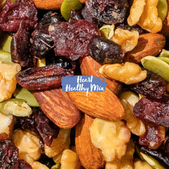 Nature's Garden Heart Healthy Mix ingredients highlight nuts and dried fruit.