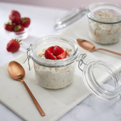 Nature's Path Qi'a mix close-up shows wholesome oats and chia crunch.