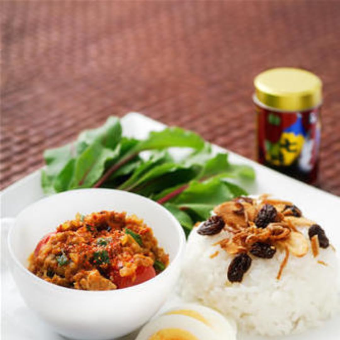 Nemoto Yawataya Isogoro Shichimi can packaging signals premium quality.