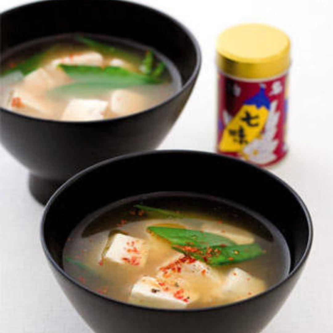 Nemoto Yawataya Isogoro Shichimi in a cozy kitchen ready to season.