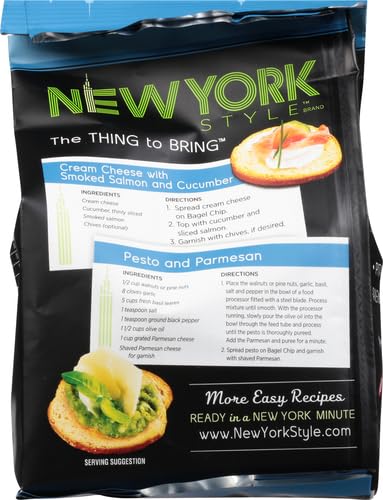 Crumble-ready New York Style Bagel Crisps topping a crisp salad.