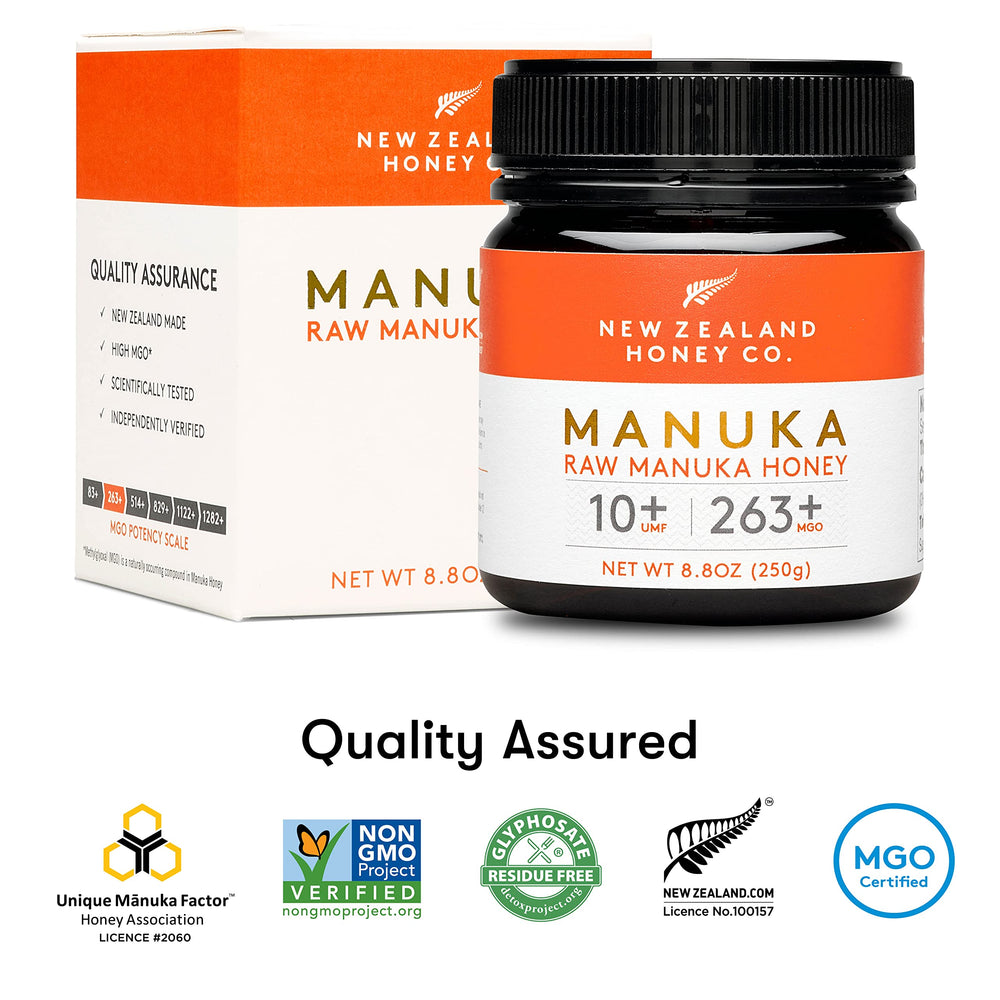 New Zealand Honey Co. Manuka honey pour demonstrates smooth texture and rich flavor.